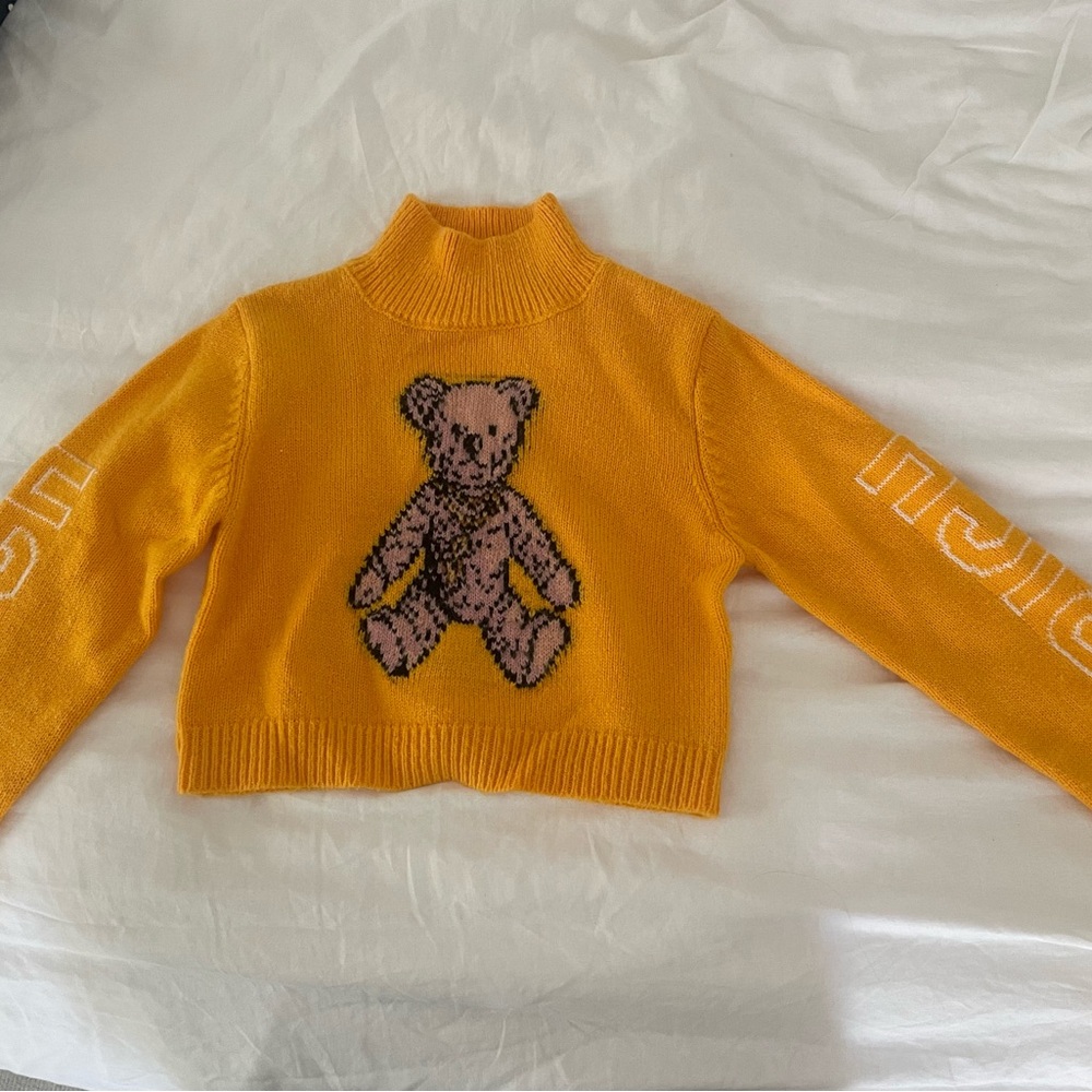 Joyrich Yellow and black cropped teddy bear sweater Size L